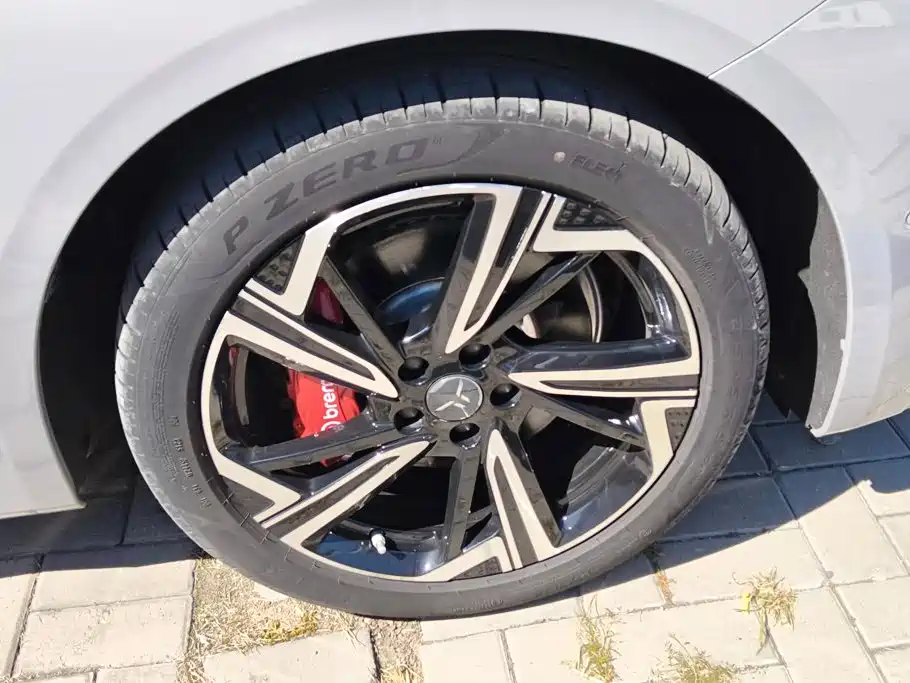 Hongqi Hongqi EH7 — миниатюра 6