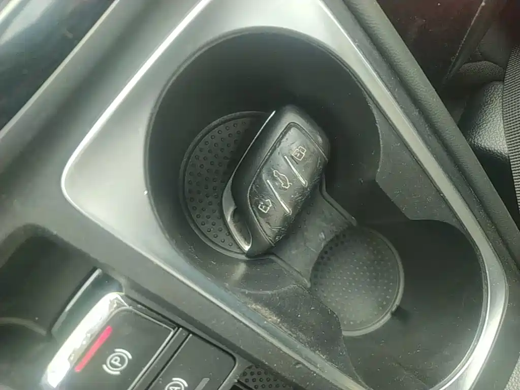 Roewe i5 — миниатюра 9