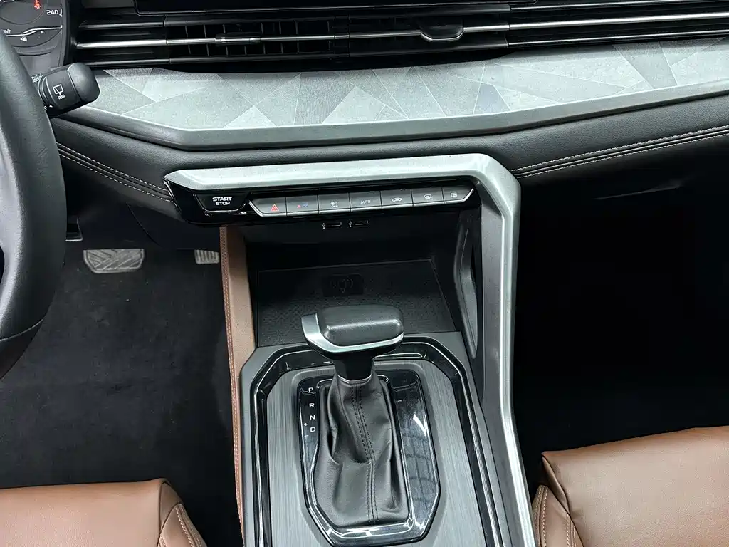 GEELY AUTOMOBILE VISION X6