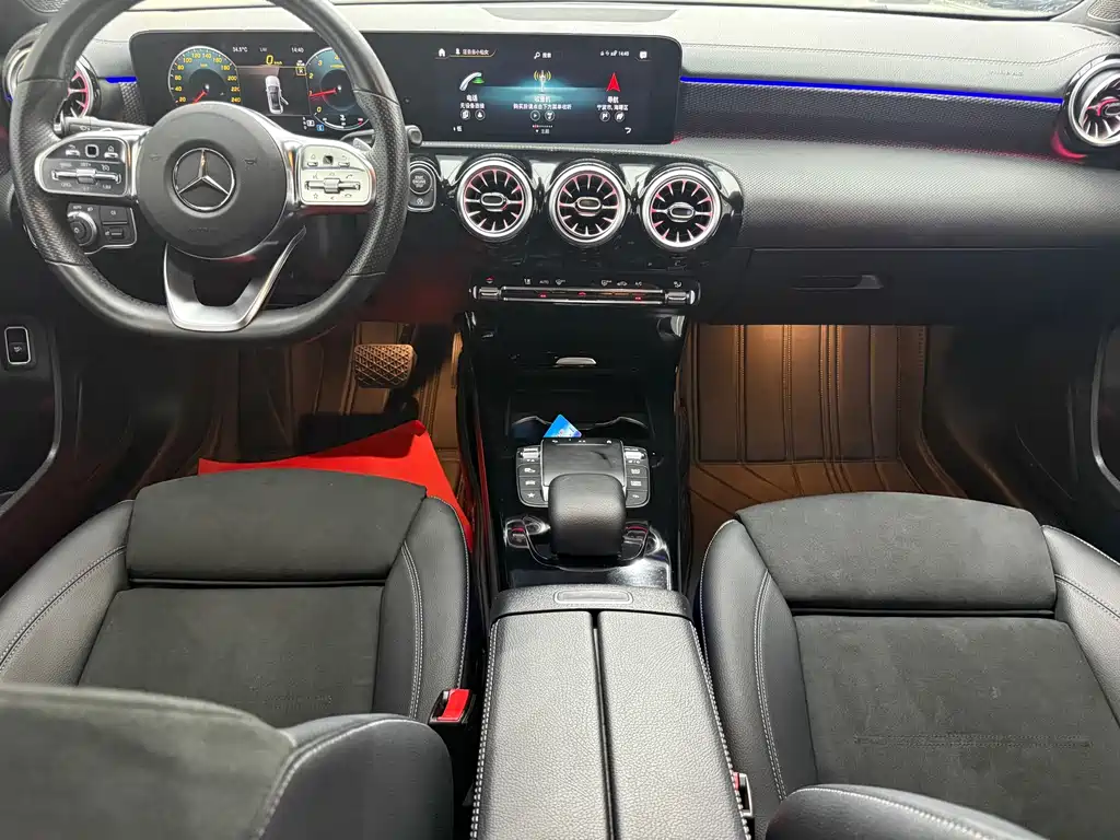 Mercedes-Benz A-Class — миниатюра 8
