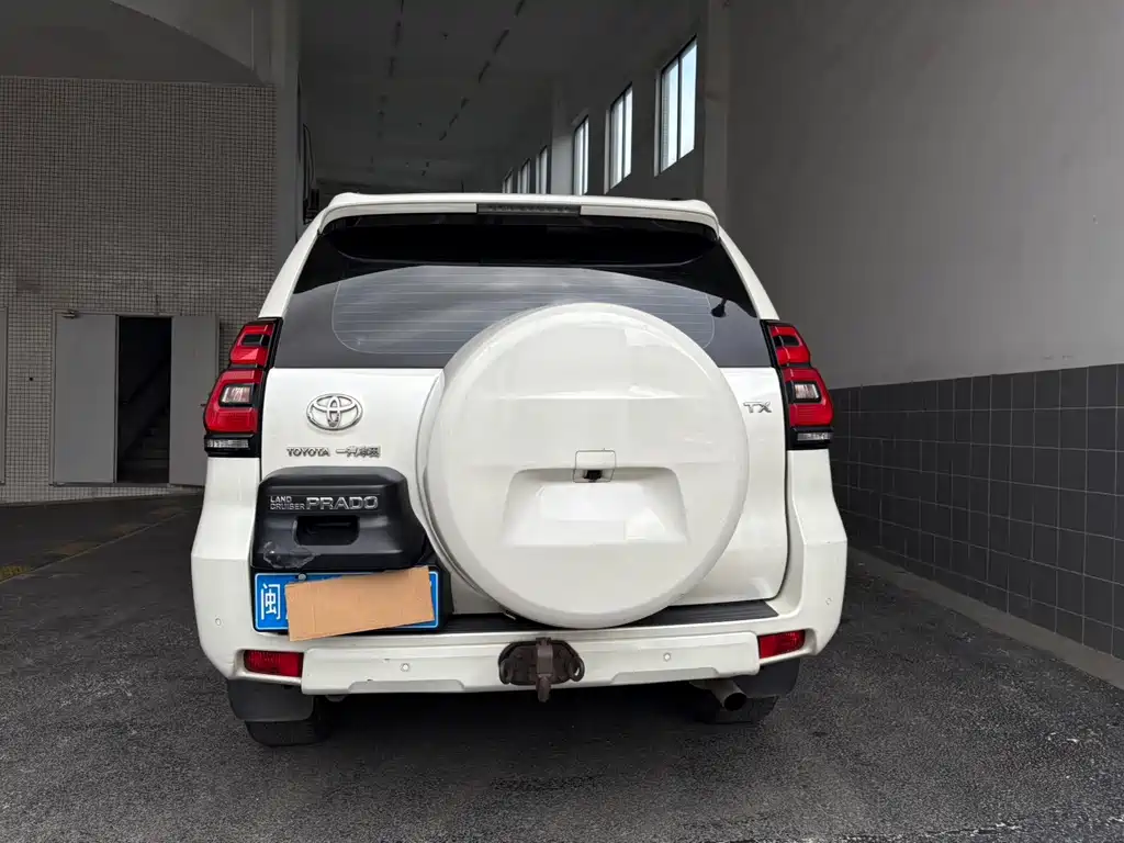 Toyota Prado — миниатюра 8