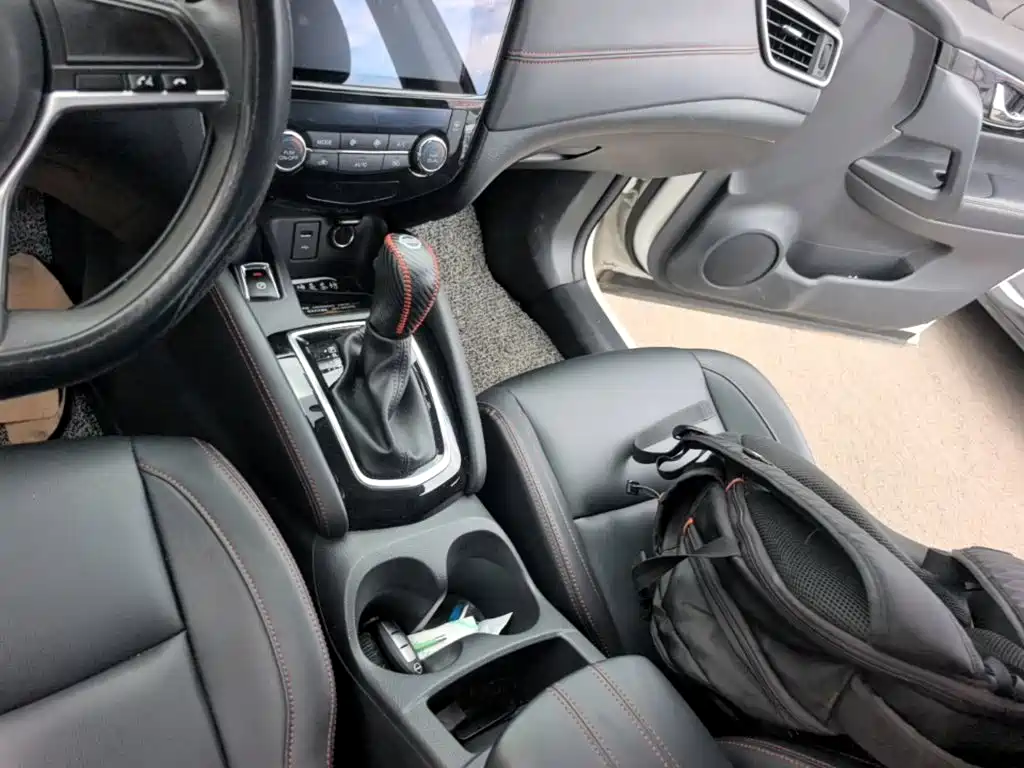 Nissan Qashqai — миниатюра 14
