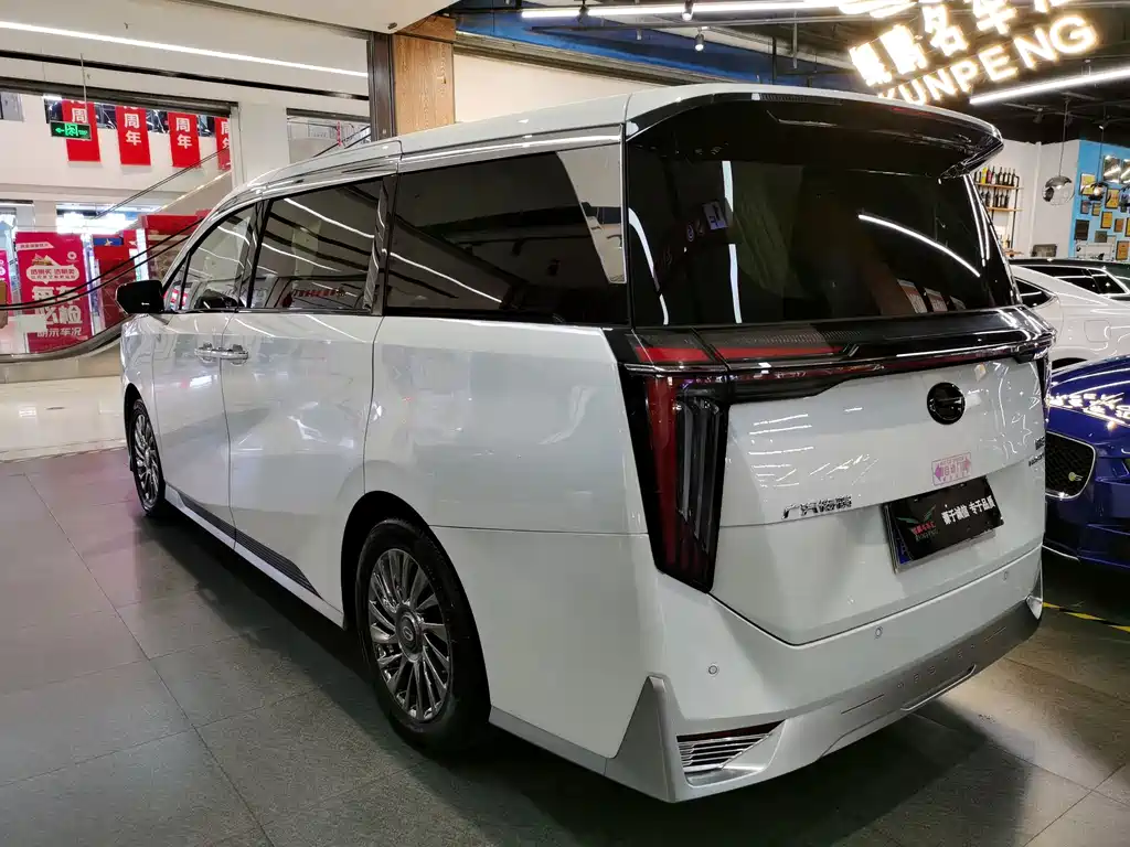 GAC Motor Trumpchi M8 — миниатюра 3