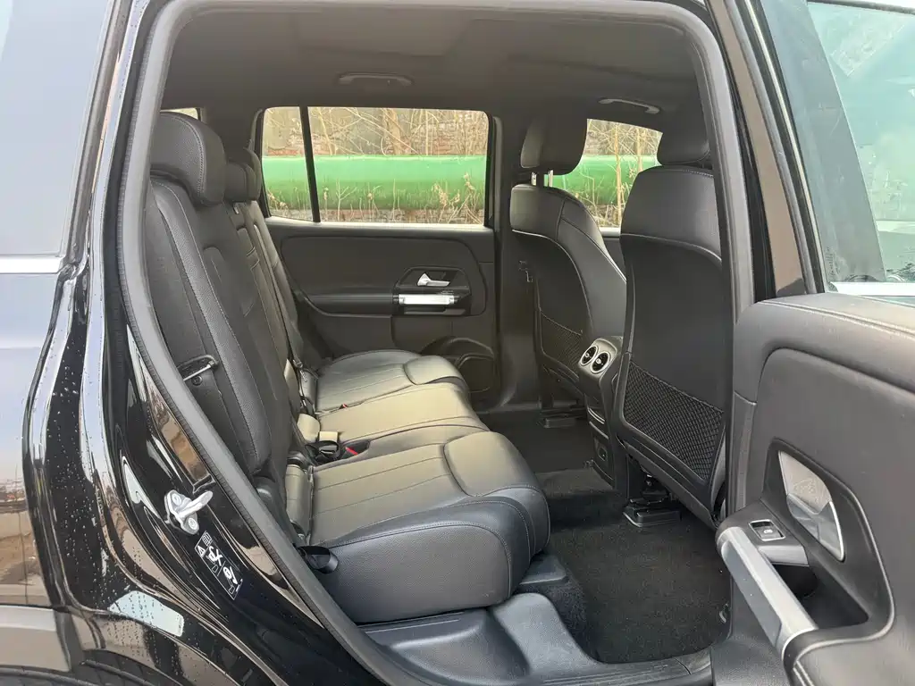 Mercedes-Benz EQB - фото 10