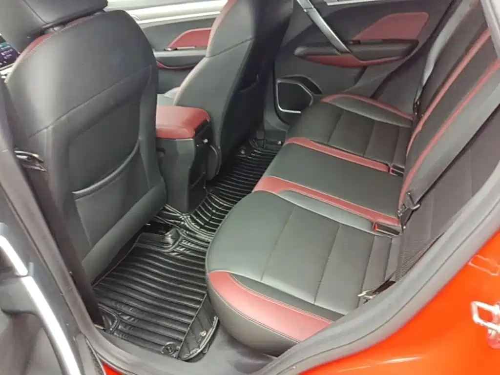 Geely Binyue — миниатюра 17