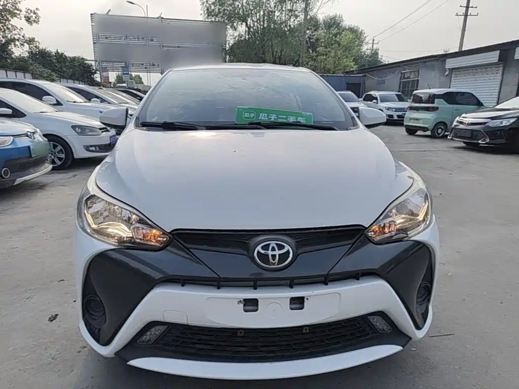 Toyota Yaris L — миниатюра 3