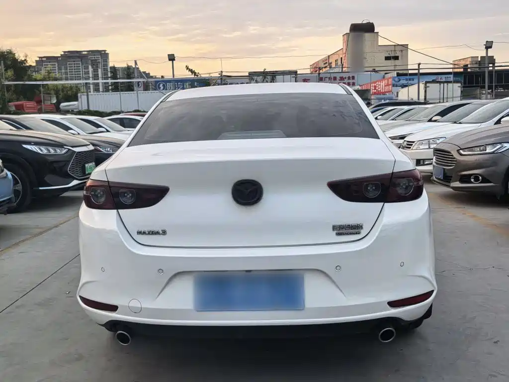 Mazda 3 Axela — миниатюра 12