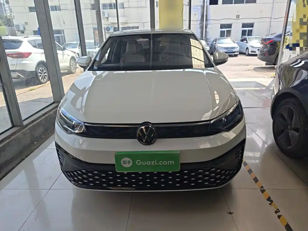 Volkswagen Lavida — миниатюра 3