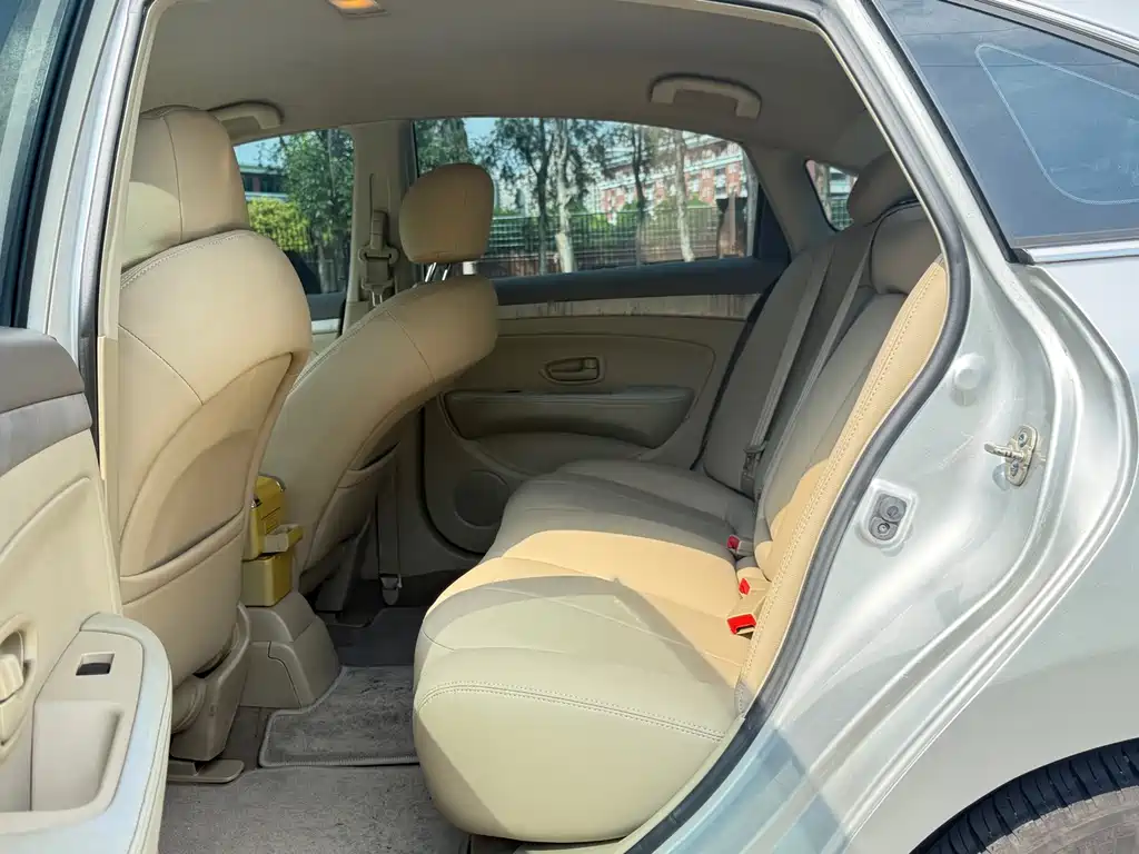 Nissan Sylphy — миниатюра 9