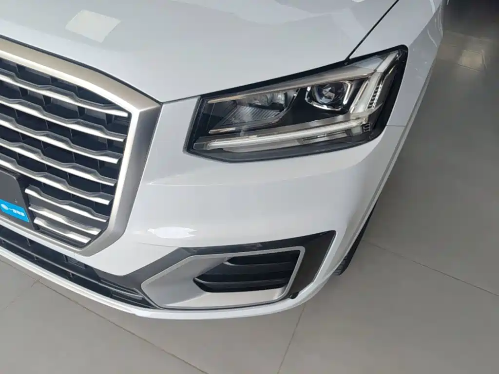Audi Q2L — миниатюра 24