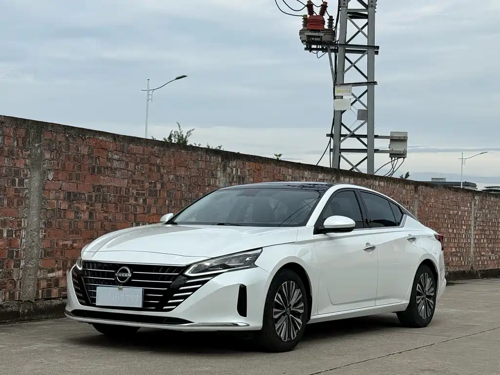 Nissan Teana 2023