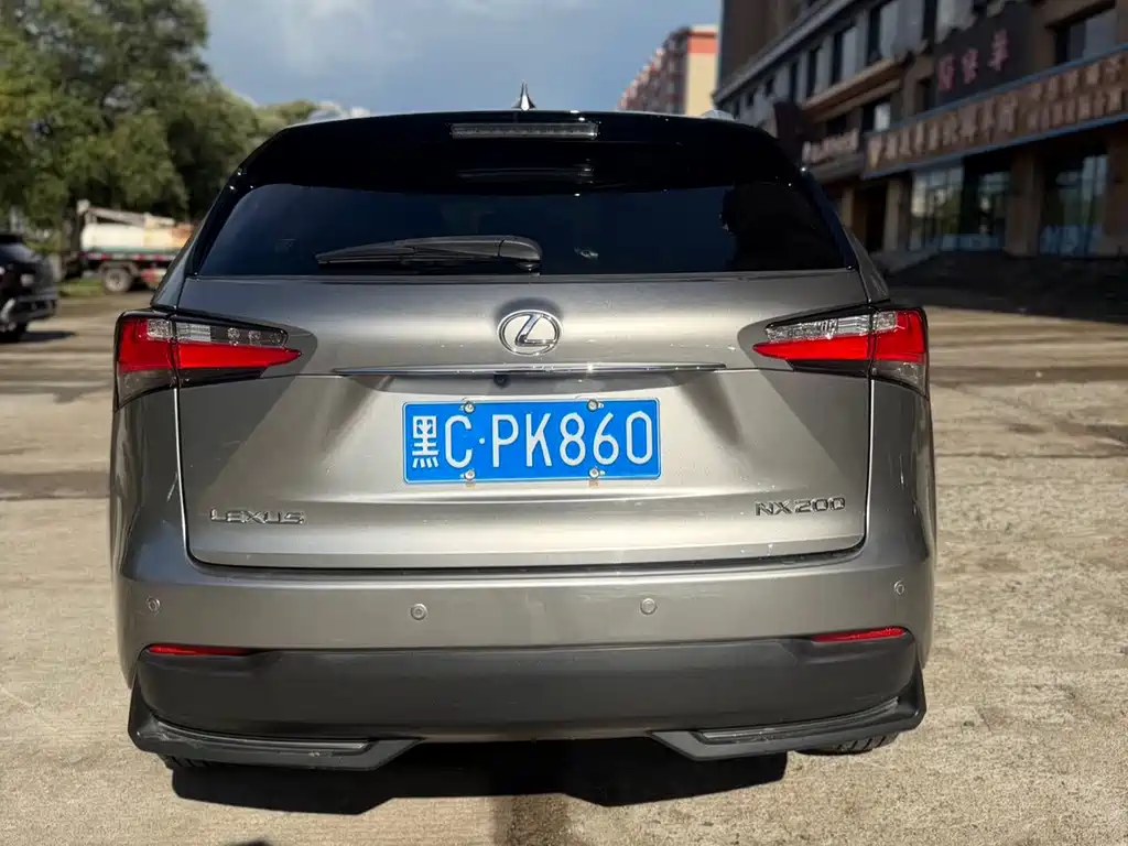 Lexus NX — миниатюра 5