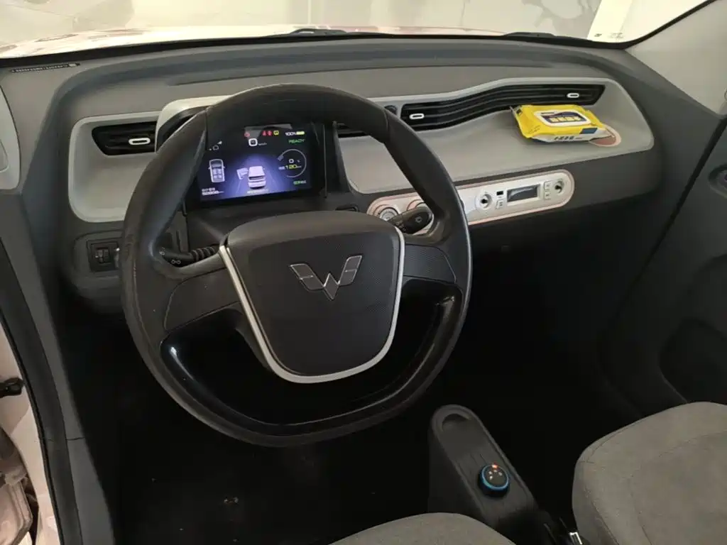 Wuling MINIEV — миниатюра 10