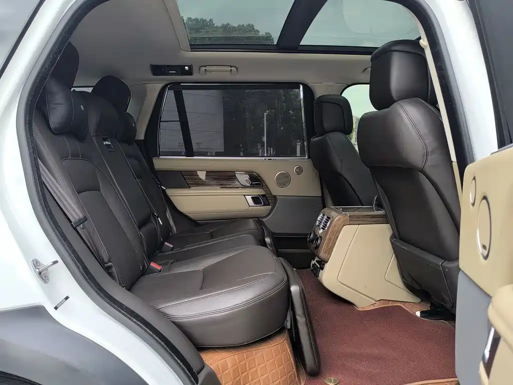 Land Rover Range Rover — миниатюра 14