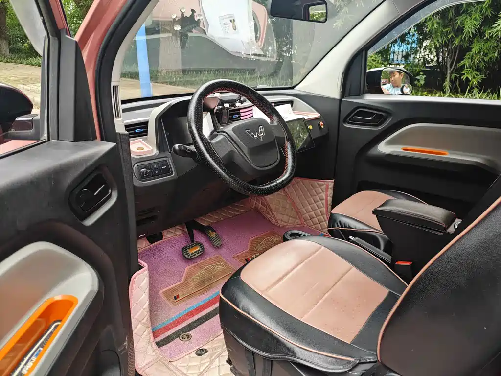 Wuling MINIEV — миниатюра 6