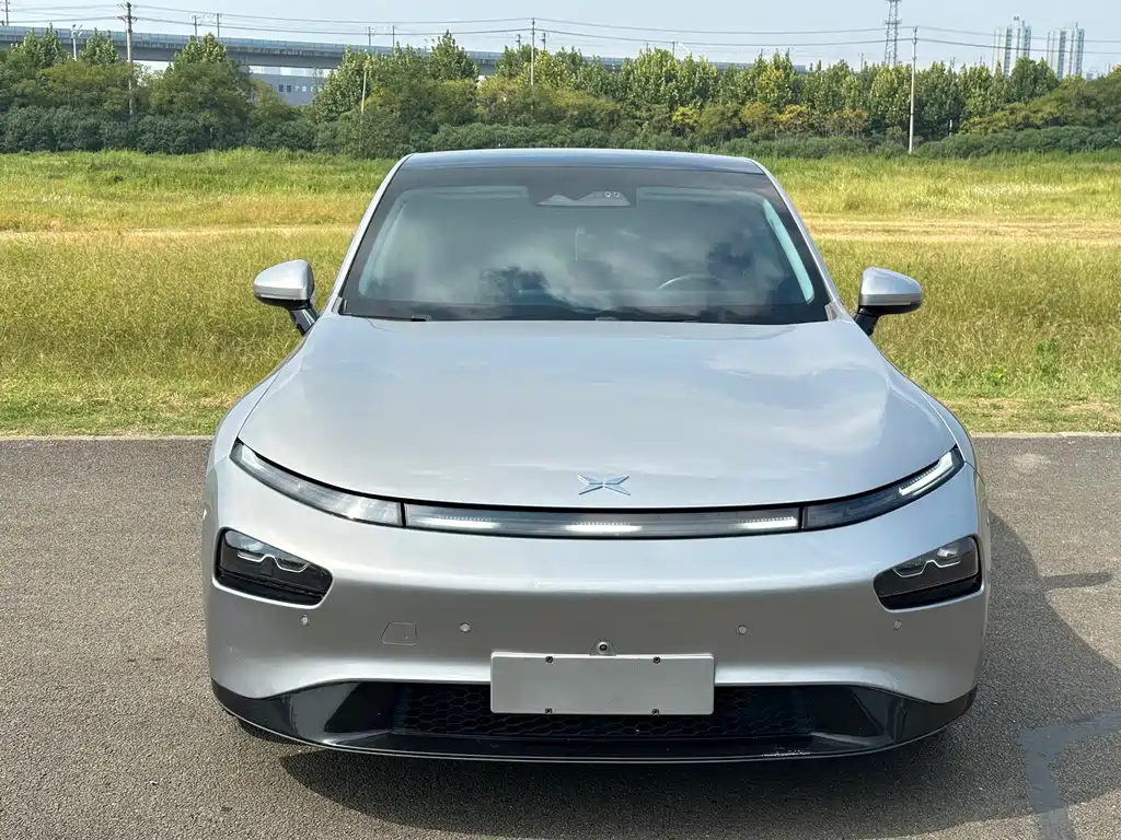 XPeng P7 — миниатюра 2