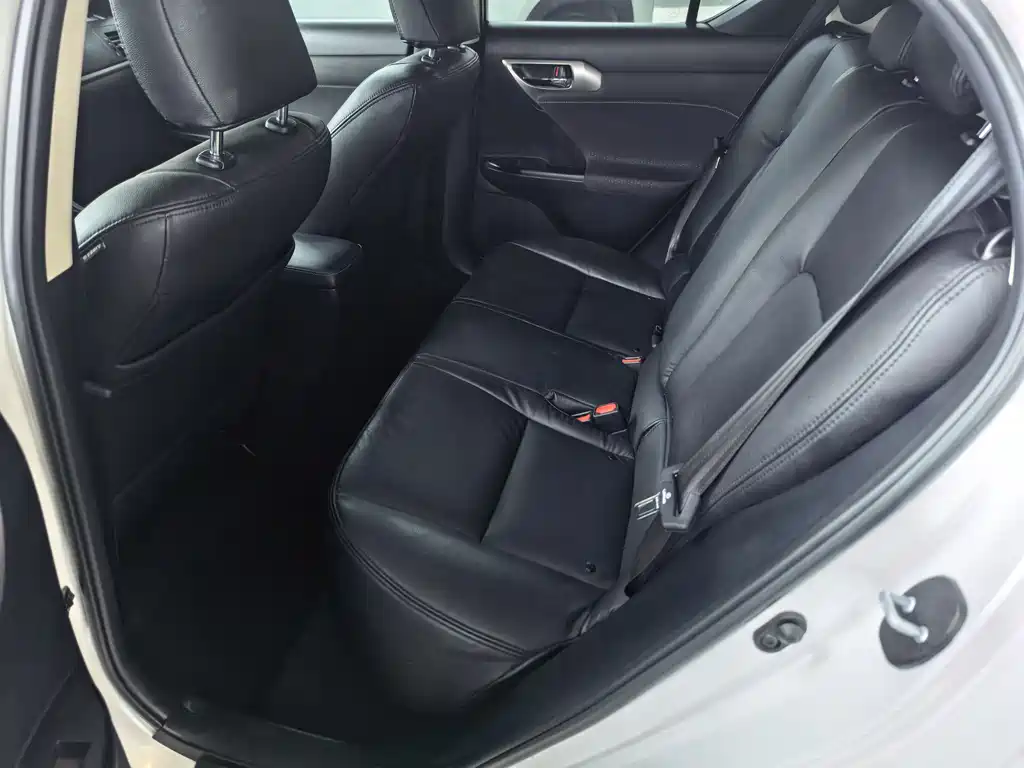Lexus CT 2017 CT200h Elite VI