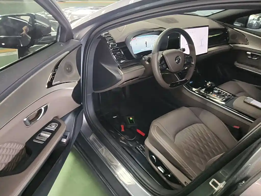 BYD Han — миниатюра 16