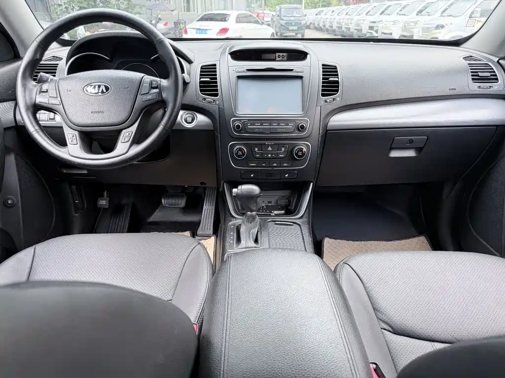 Kia Sorento — миниатюра 6