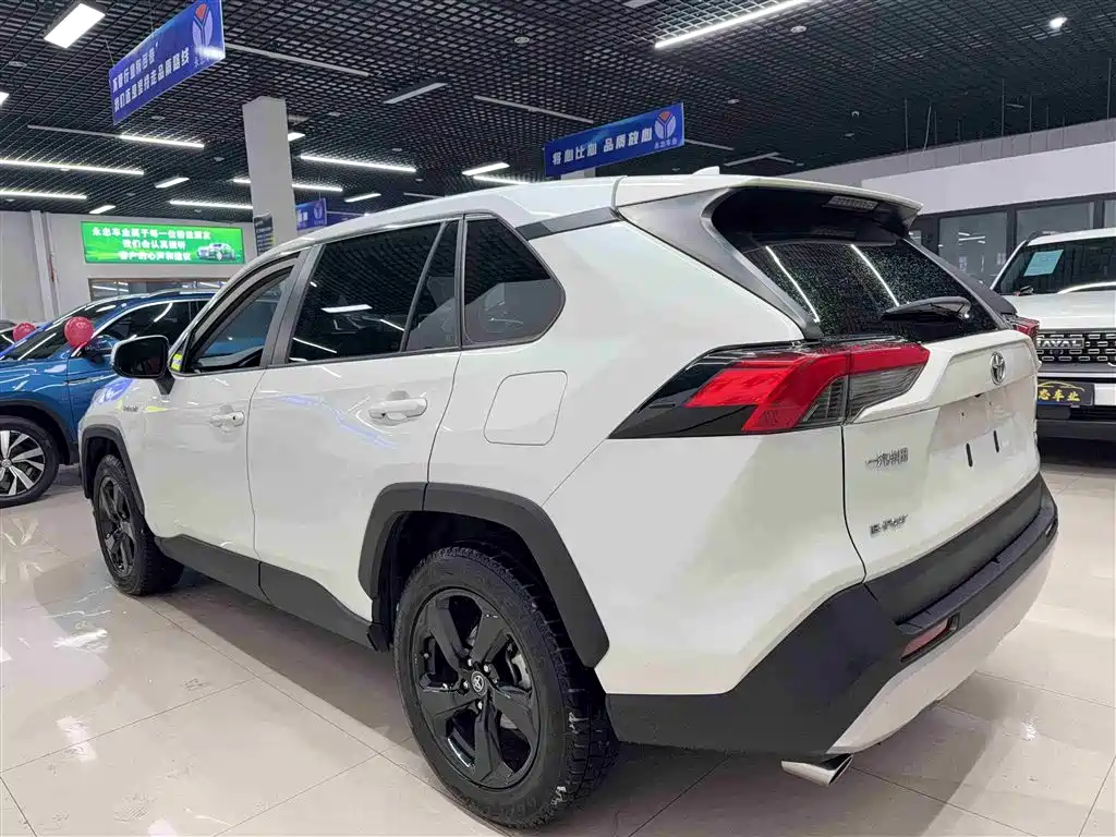 TOYOTA RAV4 RONGFANG
