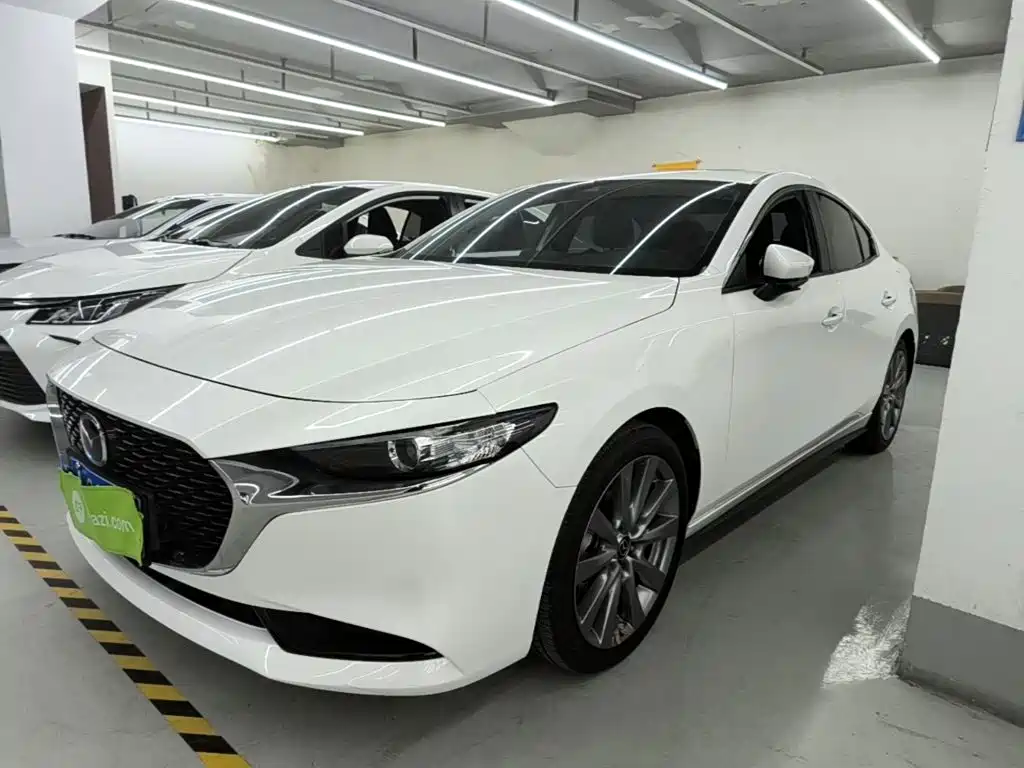 Mazda 3 Axela — миниатюра 2