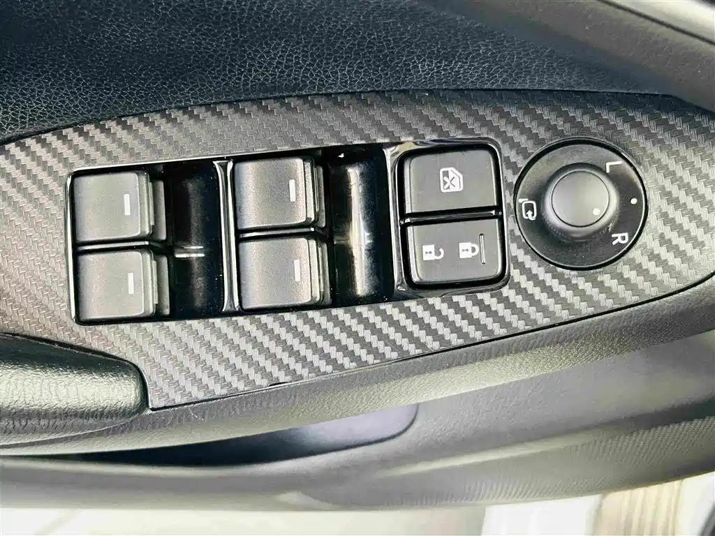 Mazda 3 Axela — миниатюра 18