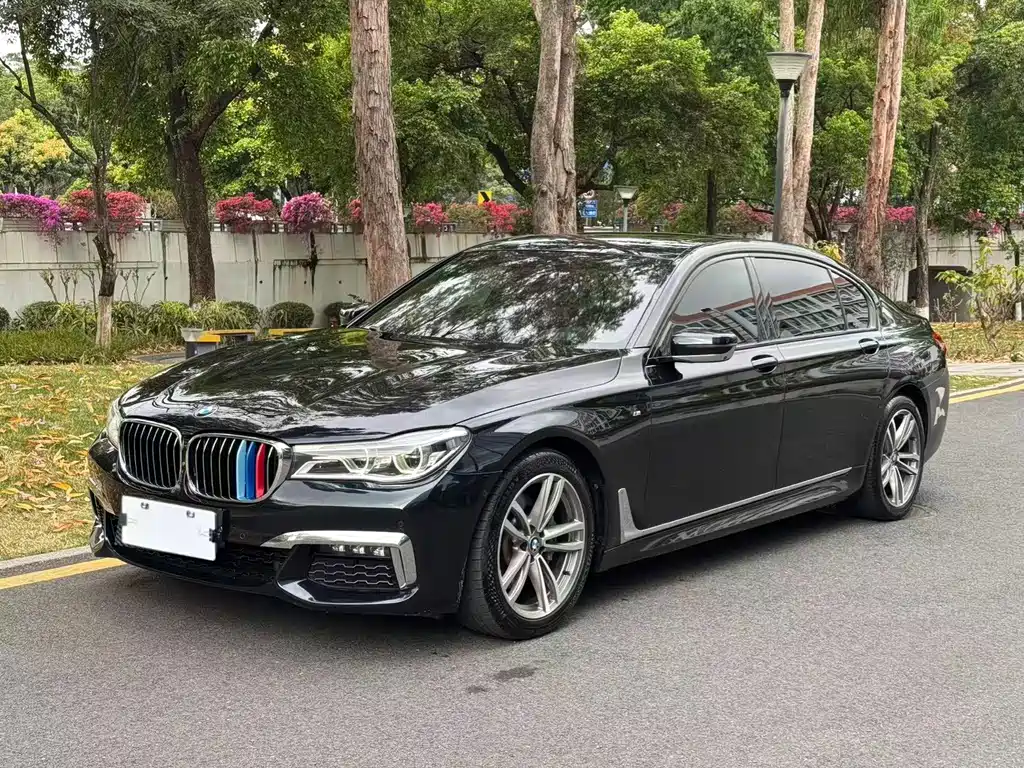BMW 7 Series — миниатюра 2