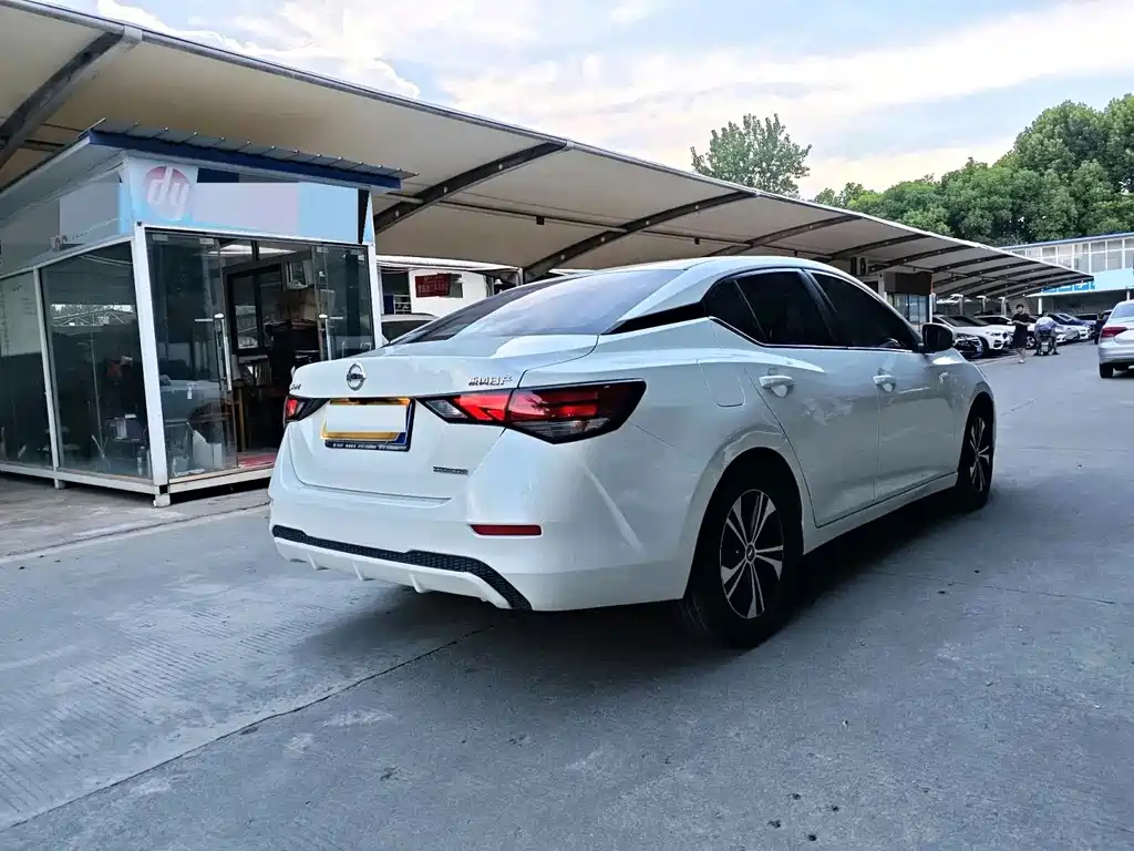 Nissan Sylphy — миниатюра 7