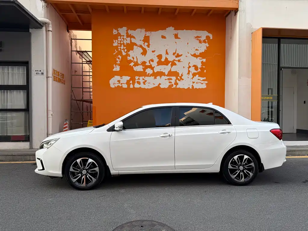 BYD Qin NEV — миниатюра 4