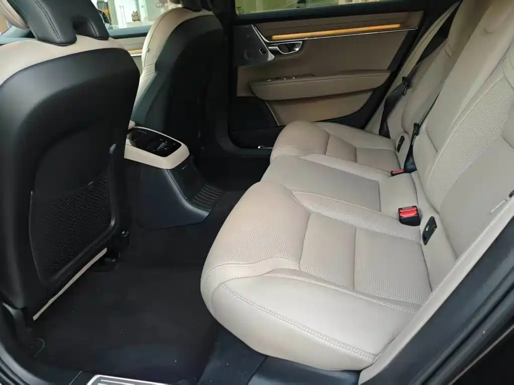 Volvo S90 PHEV — миниатюра 8