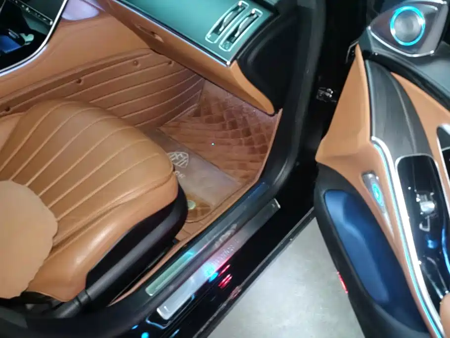 Mercedes-Benz S-Class — миниатюра 8