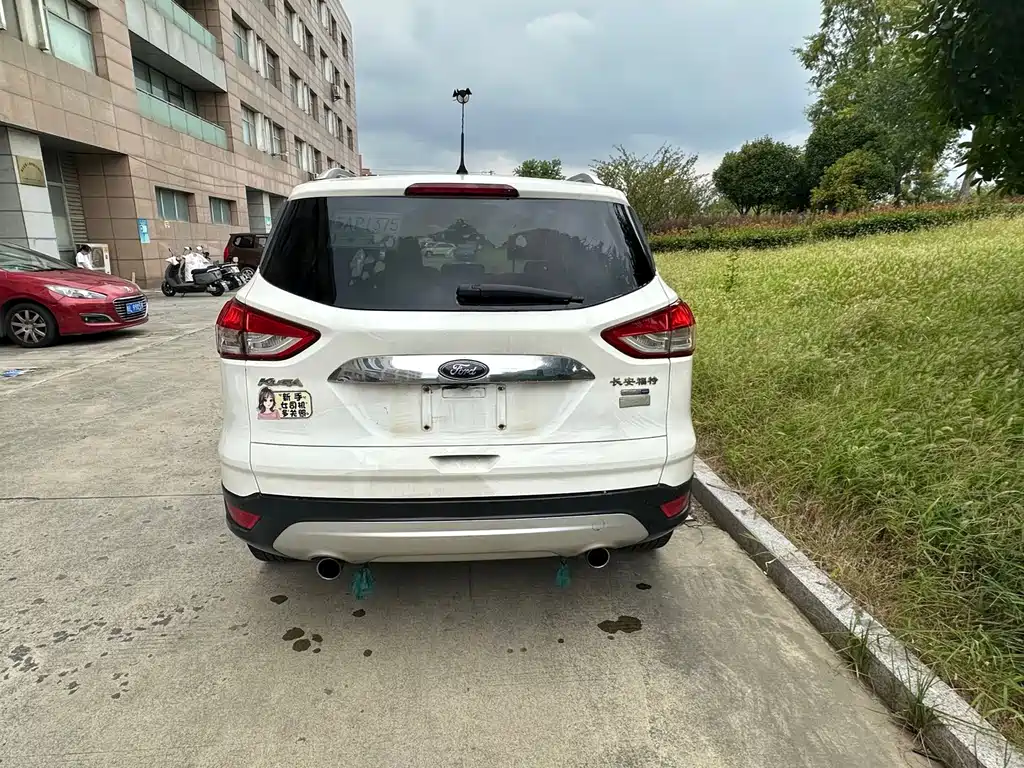 Ford Kuga — миниатюра 5