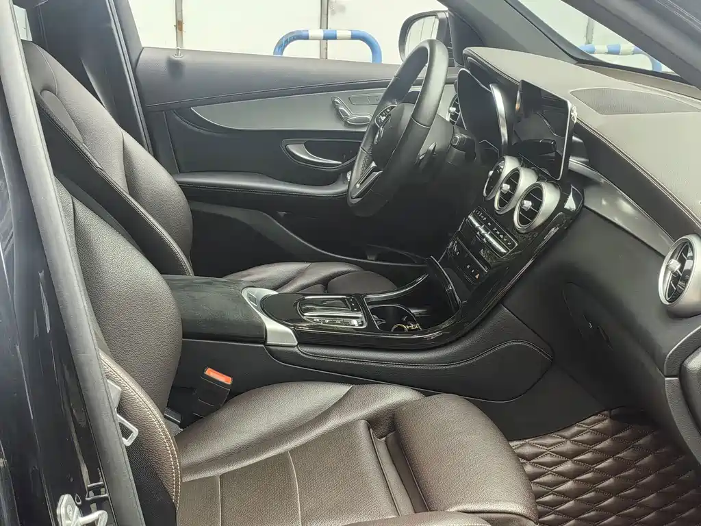 Mercedes-Benz GLC 2020 GLC 260 L 4MATIC