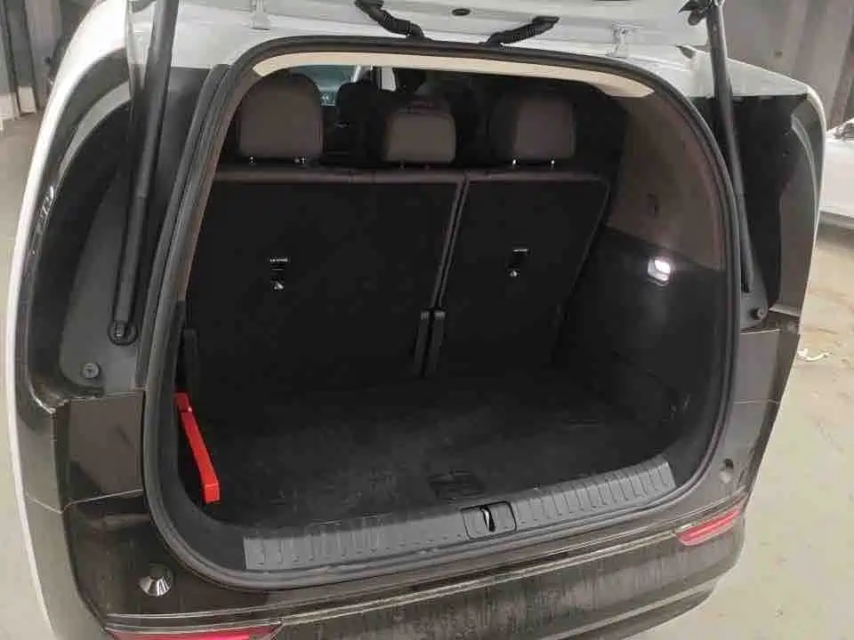 Li Auto Li MEGA — миниатюра 8