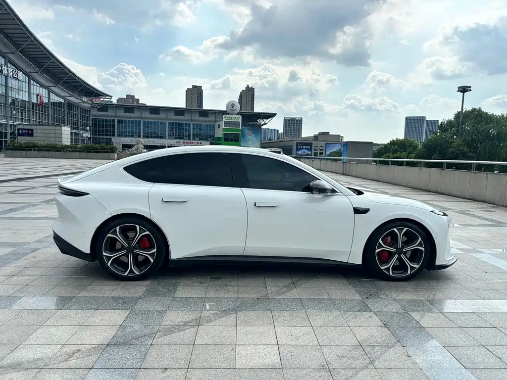 NIO ET5 — миниатюра 7