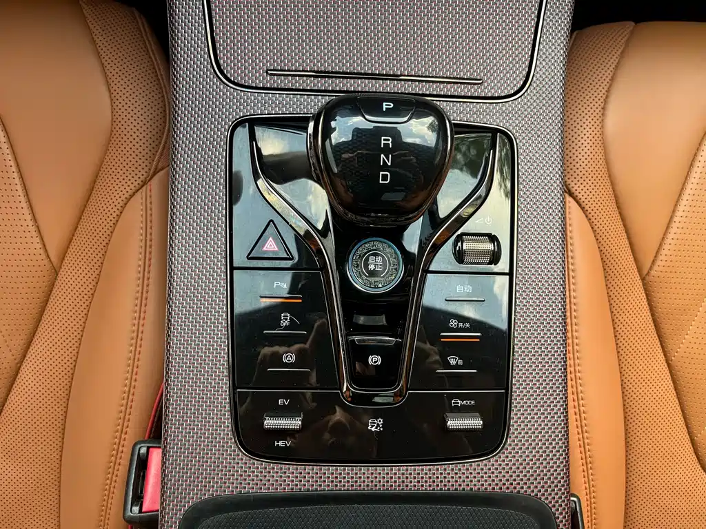 BYD Han — миниатюра 34