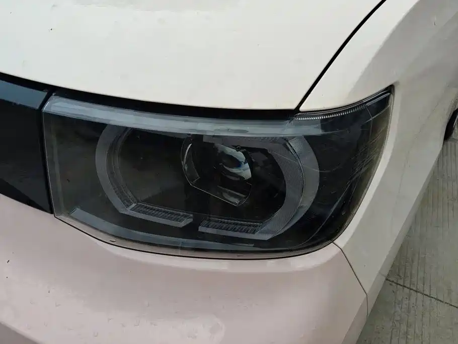 Wuling MINIEV — миниатюра 5