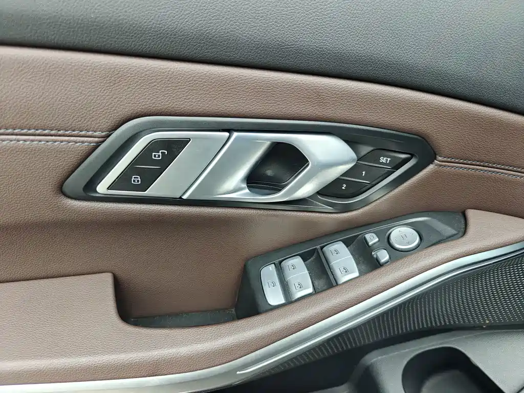 BMW 3 Series — миниатюра 19