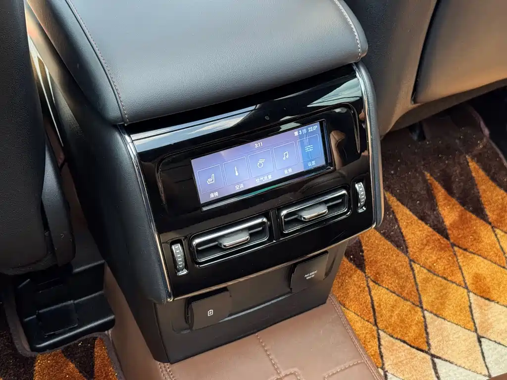 Lincoln Aviator — миниатюра 12
