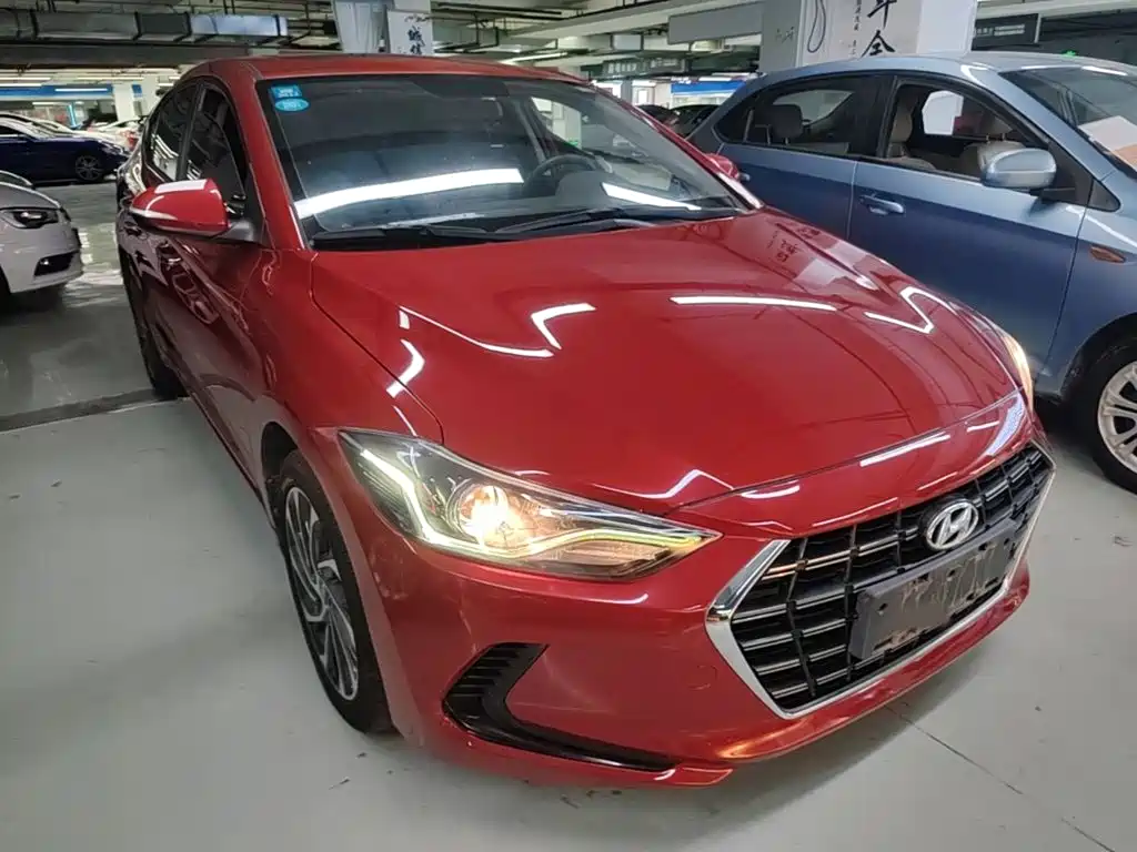 Hyundai Elantra — миниатюра 4