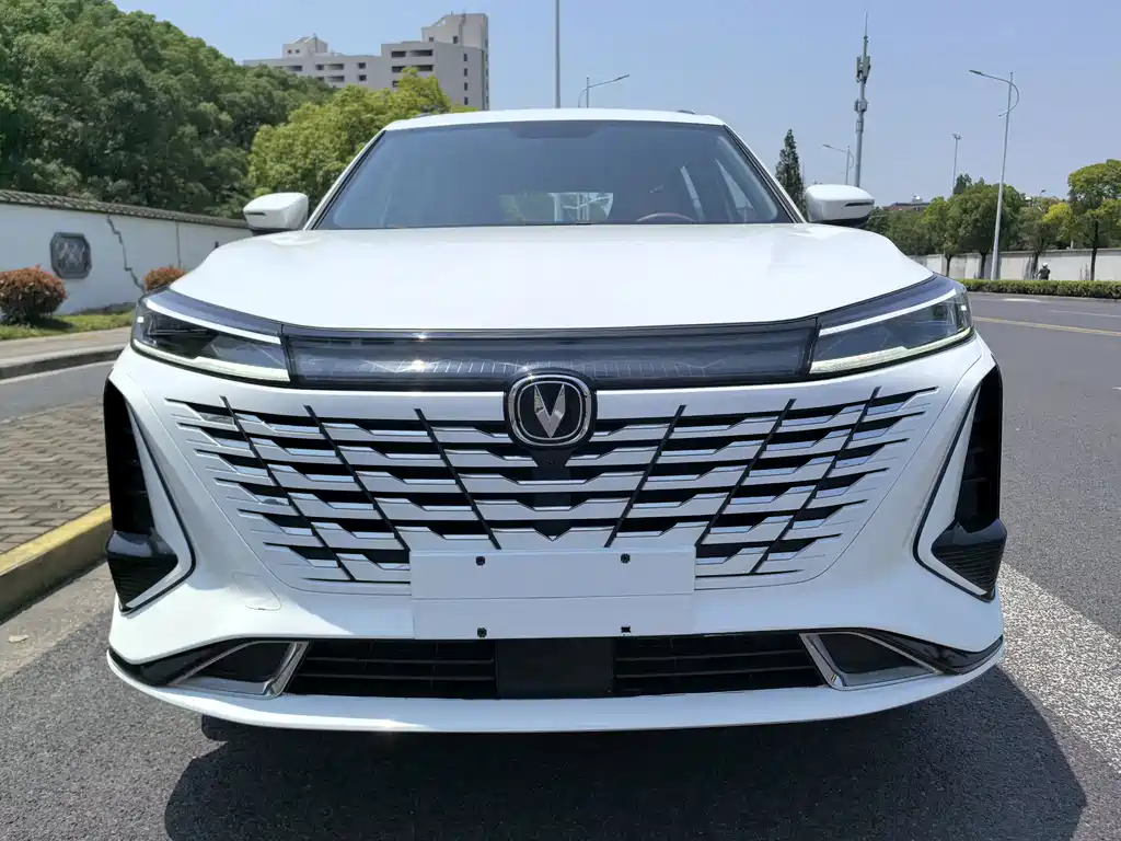 Changan Changan CS75PLUS — миниатюра 2