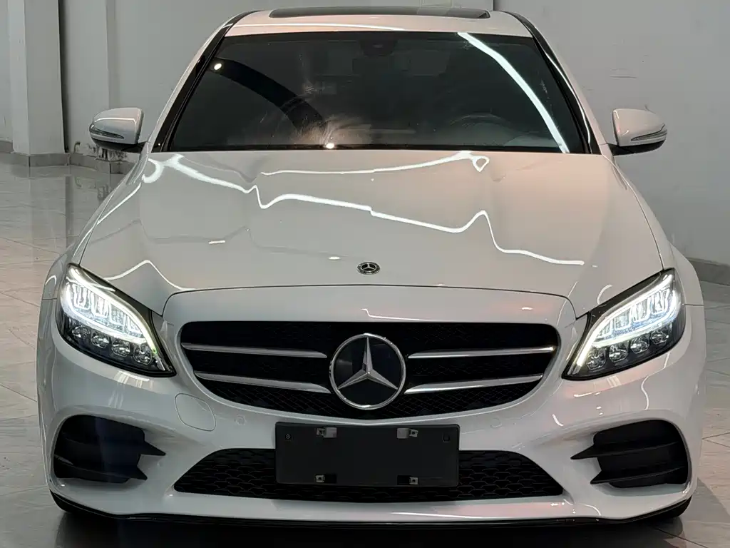 Mercedes-Benz C-Class — миниатюра 2