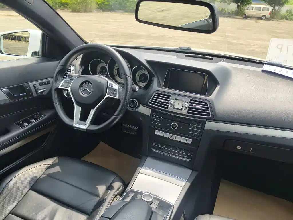 Mercedes-Benz E-Class (Import) — миниатюра 13