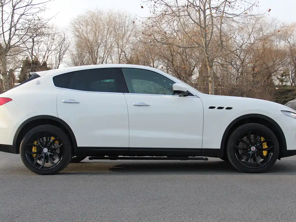 MASERATI LEVANTE