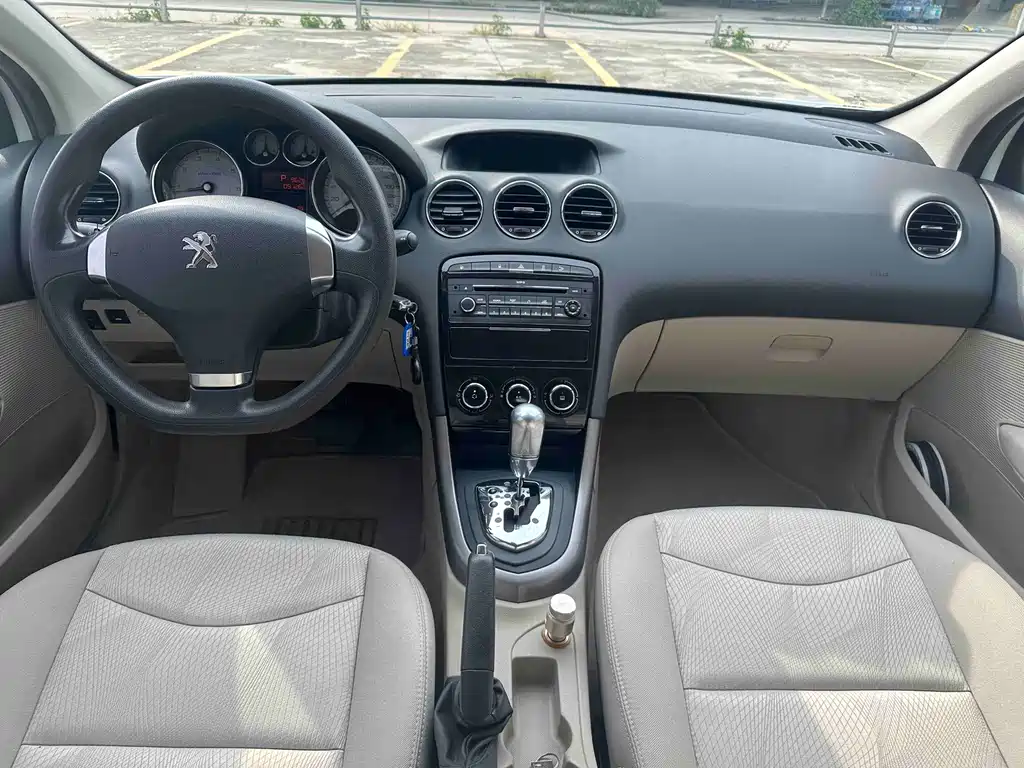 Peugeot 408 — миниатюра 9