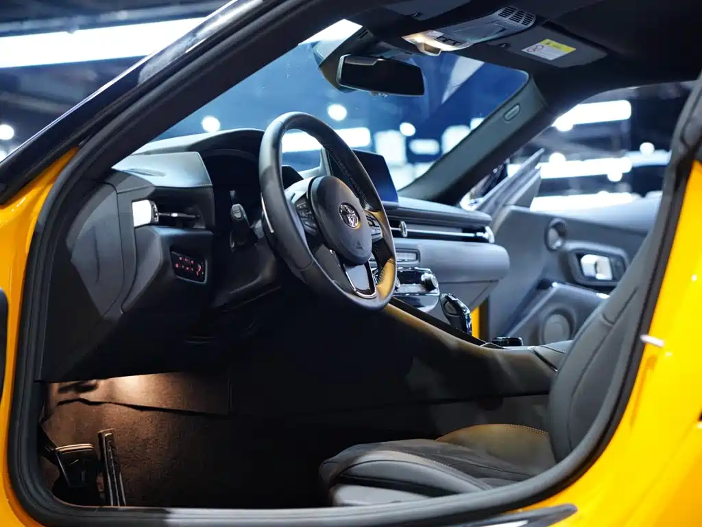Toyota Supra — миниатюра 12