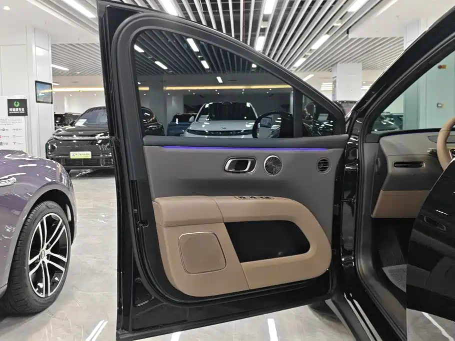 Li Auto Идеальный i6 — миниатюра 7