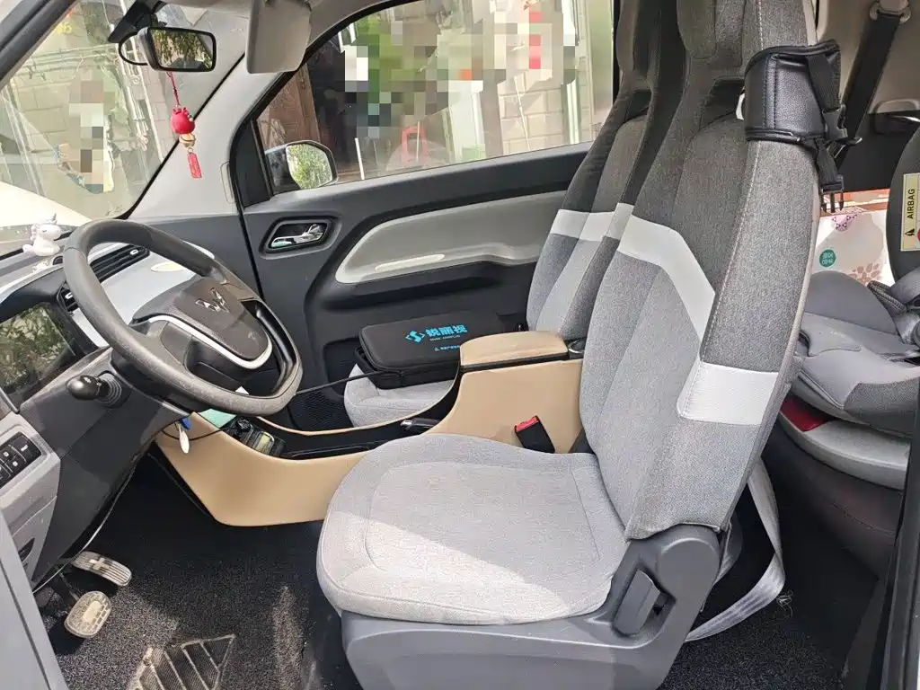 Wuling MINIEV — миниатюра 11