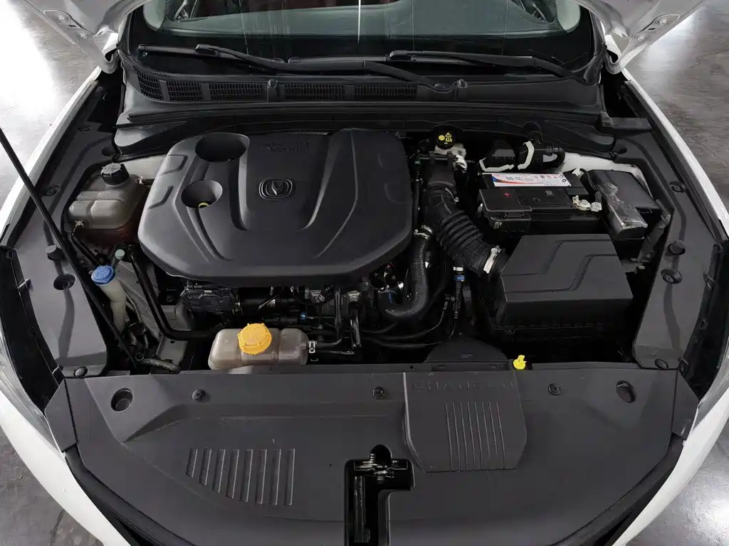 Changan Eado — миниатюра 6