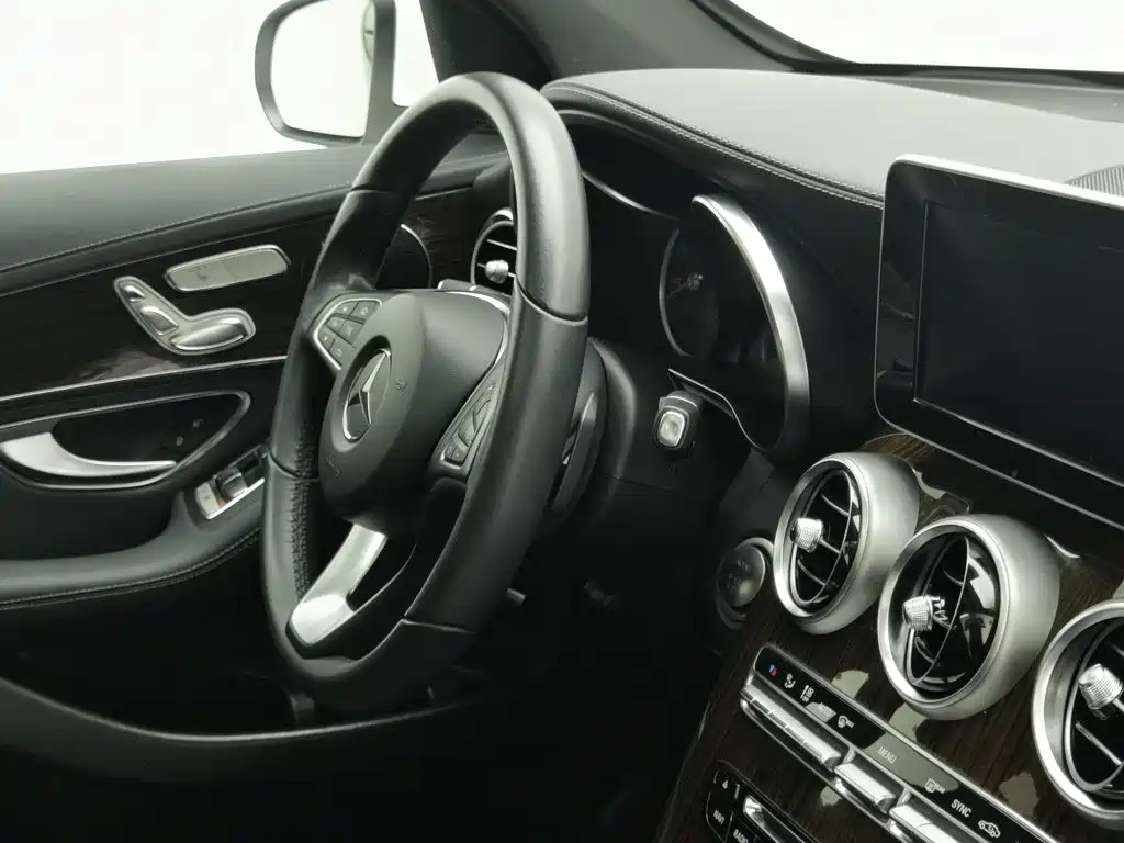 Mercedes-Benz GLC — миниатюра 22